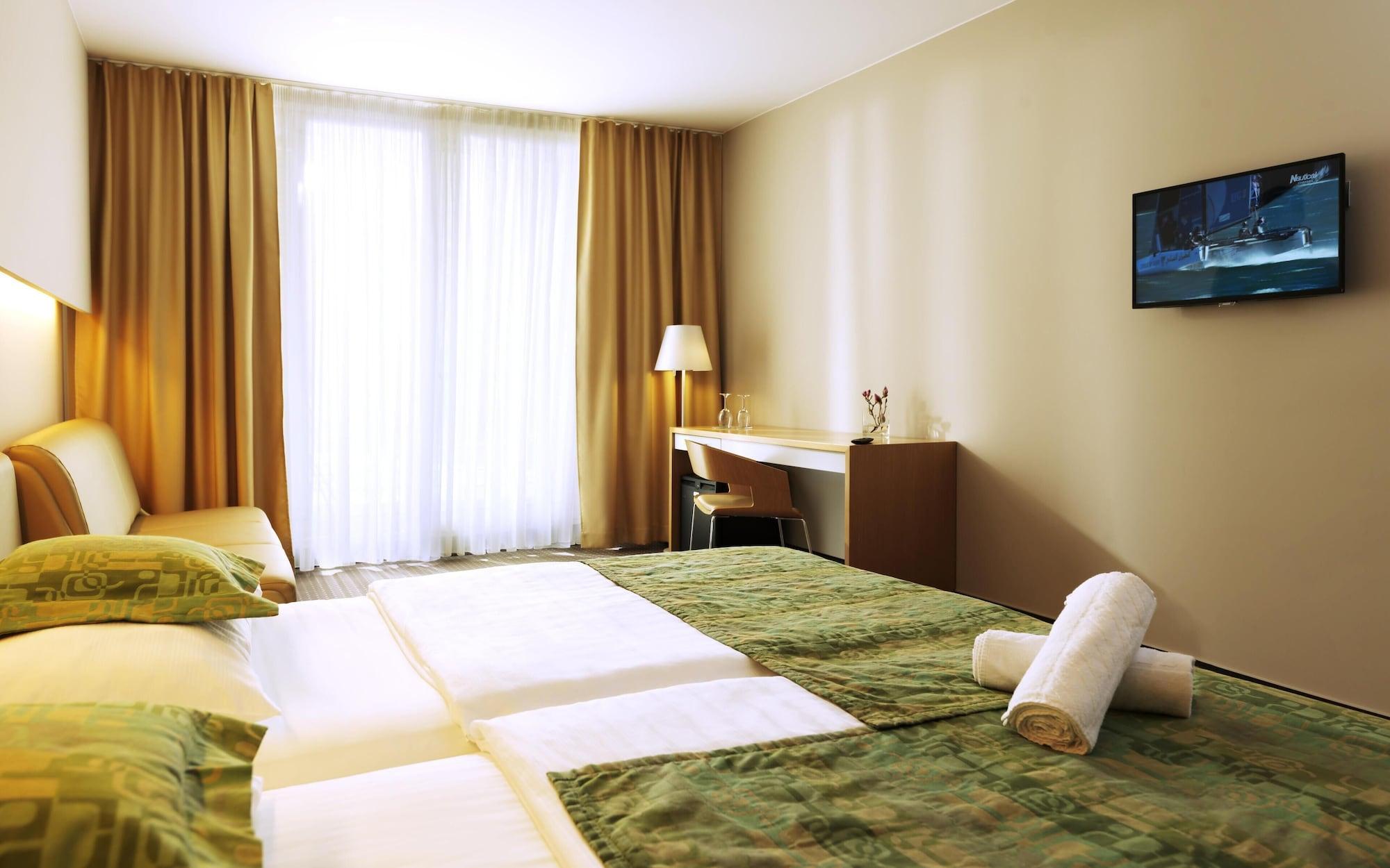 Hotel Thermana Park Lasko**** Superior Luaran gambar