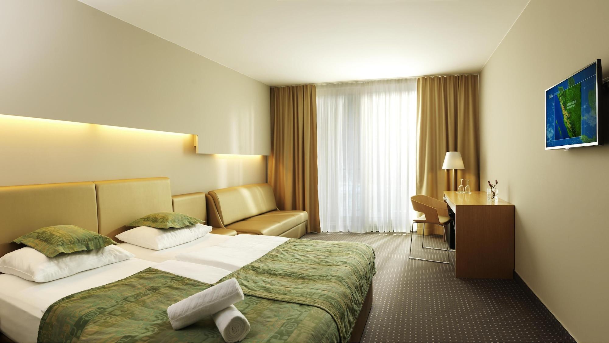 Hotel Thermana Park Lasko**** Superior Luaran gambar